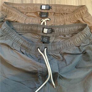 Bundle of 2 LIRA shorts brown withh cream strings and grey with cream strings
